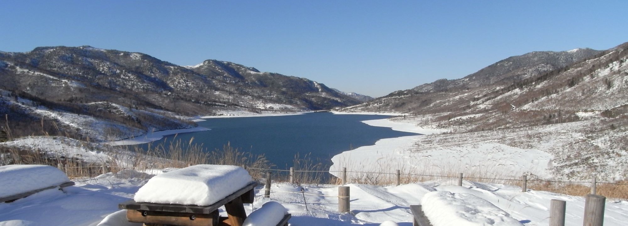 トップスライド_野反湖冬